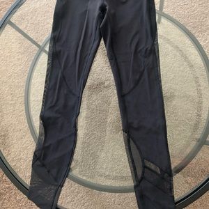 Lululemon leggings size 6